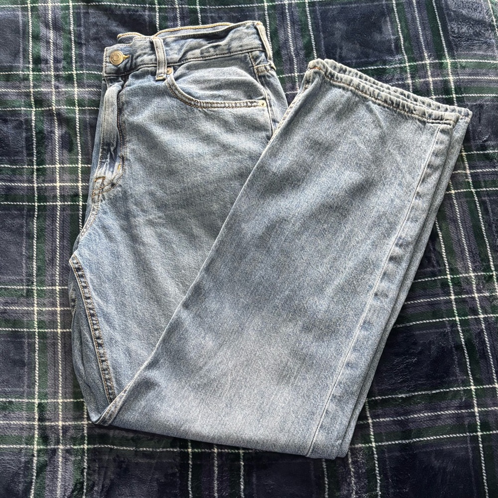 Aeropostale mid wash high rise baggy jeans - Picture 2 of 6